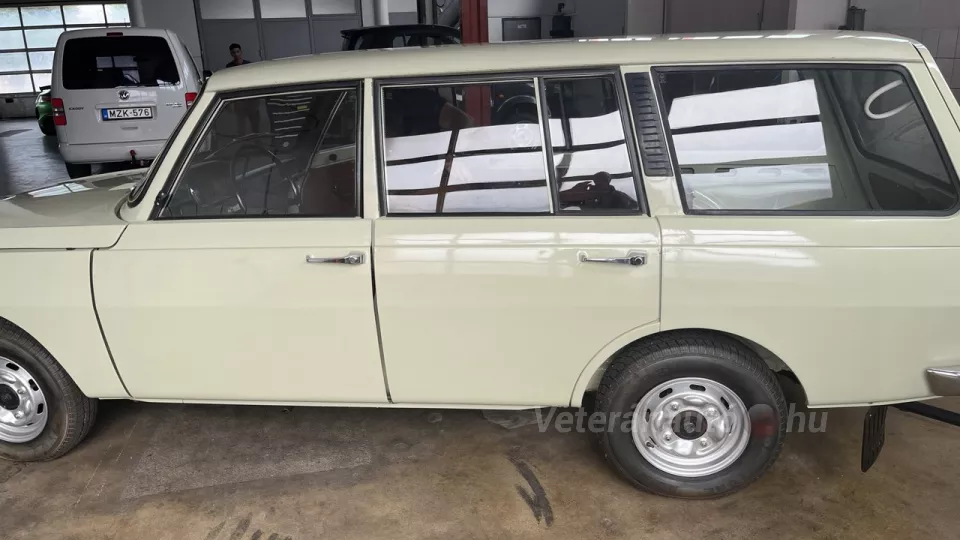 Wartburg 353 TOURIST